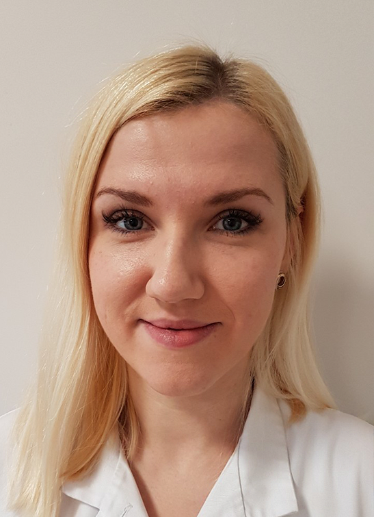 Lek. dent. Emilia Hryniewicz